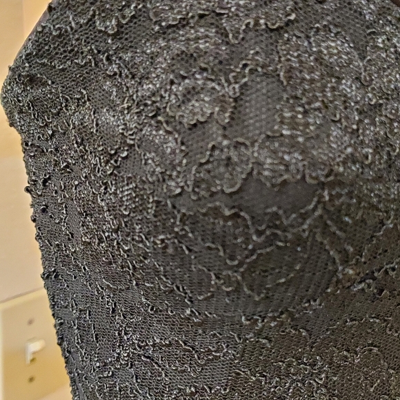 LBD - Picture 5 of 7